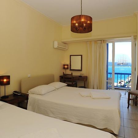 Delfinia Hotel Тинос Стая снимка